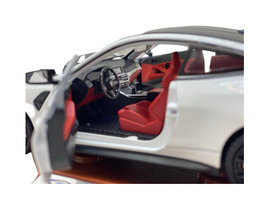 Mașinuță BMW M4 din Metal 1:24 – Uși & Capotă Deschise, Lumini și Sunet
