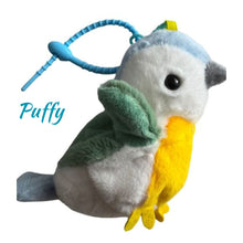 Jucarie de tip Breloc, Papagal care Ciripeste si Imita Vocea, 12-14cm.