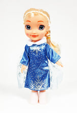 Papusa Frozen Elsa, Printesa Zapezii, Disney 30 cm.