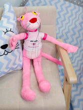 Jucarie de Plus, Pantera Roz imbracata cu tricou, 27cm.