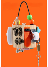 Cub Educativ din Lemn STEM – Busy Cube cu 8 Activități Motrice
