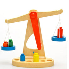 Balanță cu Greutăți din Lemn - Joc de Echilibru Educativ