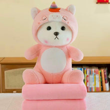 Jucarie de Plus, Ursulet Imbracat set cu Paturica Pufoasa, 55x30cm.