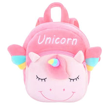 Ghiozdan Pufos Unicorn 26×25 cm + Rechizite Cadou